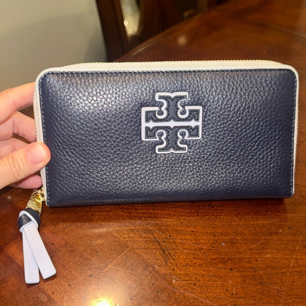 Tory Burch Navy and White Zip Around Leather Wallet